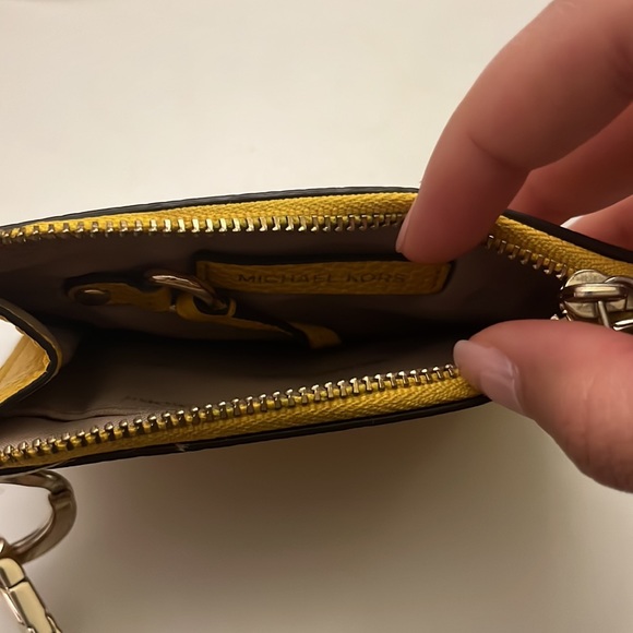 Yellow Micheal Kors wristlet keychain wallet jet small coin purse - Picture 3 of 3
